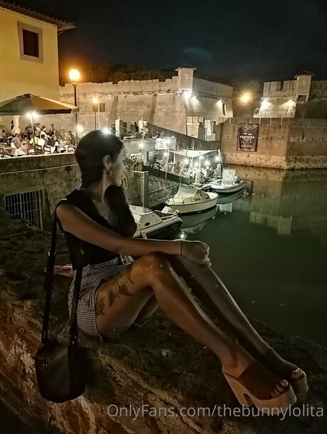 Sexybunnylola only fans nude