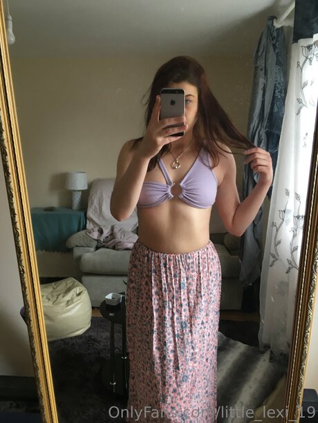 Little Lexi 19 onlyfans porn leaks