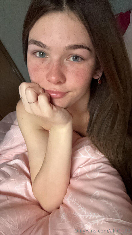 Aliii1123 onlyfans leaks nude