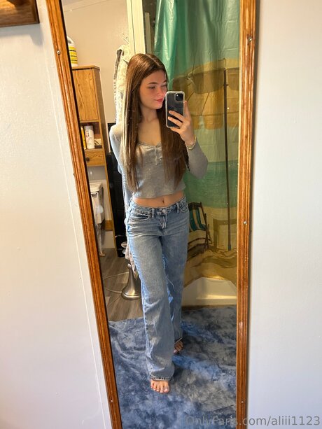 Aliii1123 onlyfans naked leaks