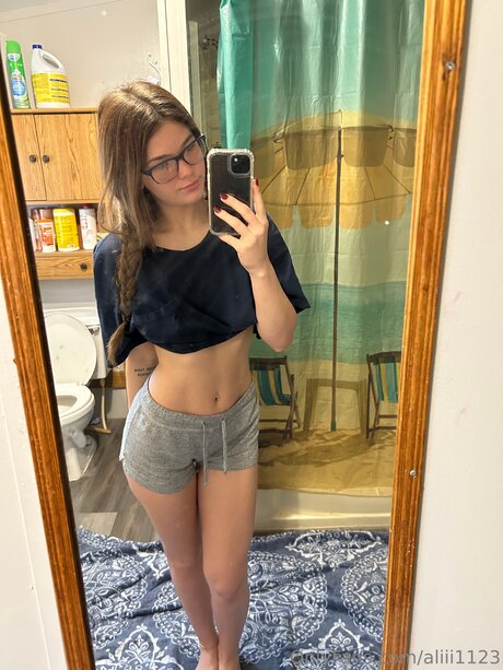 Aliii1123 onlyfans gratis