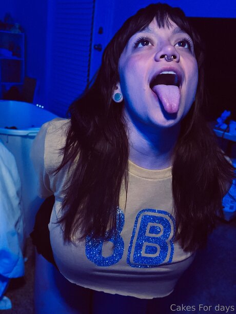 Velvet Cakes nude onlyfans leak