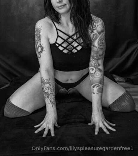 Lilyspleasuregardenfree1 nude leaks onlyfans