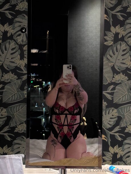 Elliespokes hot onlyfans