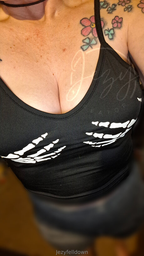 Jezyfelldown onlyfans leaked nude