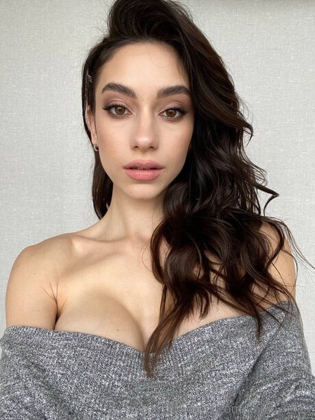 Angel Linaa onlyfans leakes