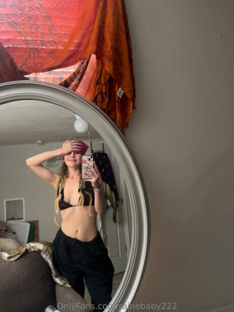 Rainebaby222 naked onlyfans pics