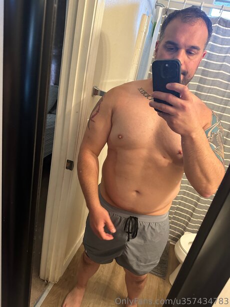 shorts onlyfans free nude selfie