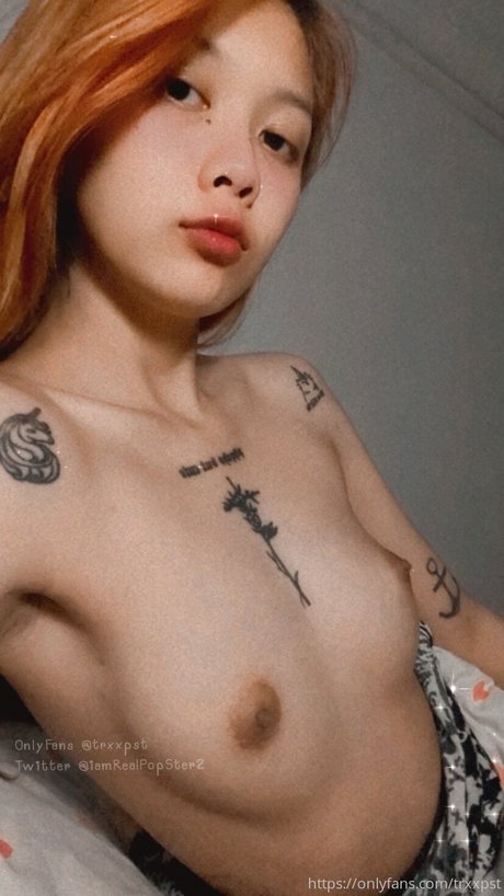 POP STER onlyfans strip tease