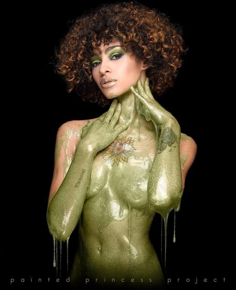 Sunnibytch naked onlyfans pics