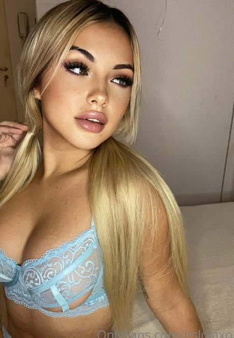 itslolaxo onlyfans naked porn