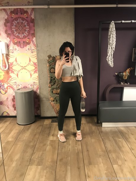 Lotti N onlyfans nude leaked