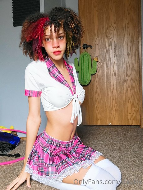 slautrx topless onlyfans