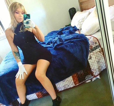 Amy Thunderbolt naked onlyfans leaks