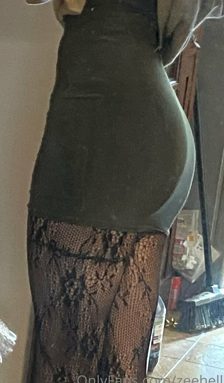 ZeeHell naked onlyfans