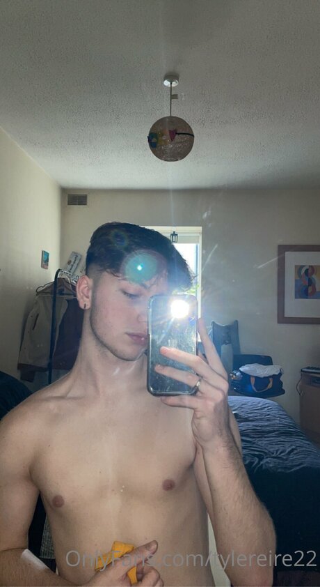 Tylereire22 only fans pictures