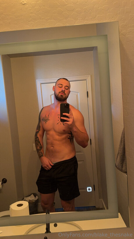 Blake Thesnake on onlyfans