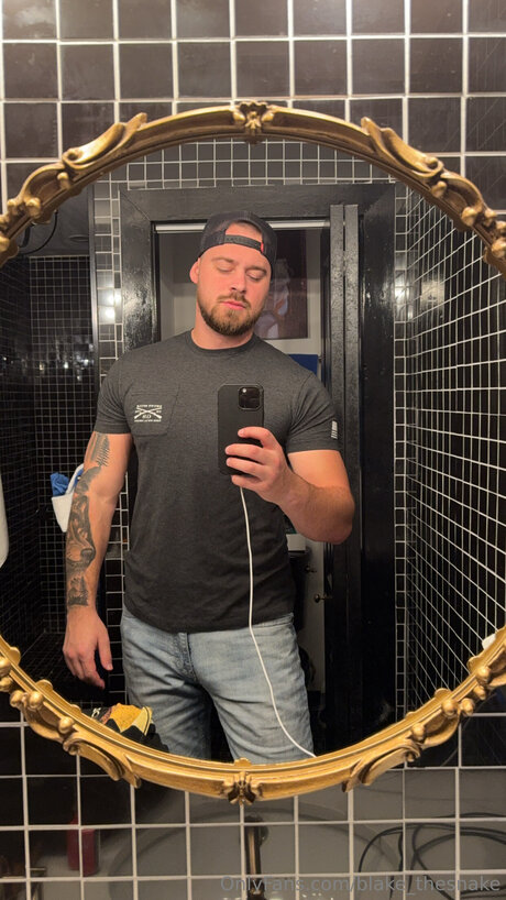 Blake Thesnake onlyfans post