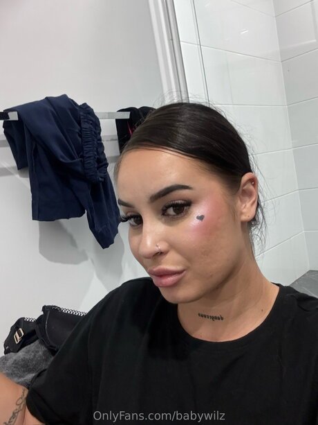 school uniform onlyfans nude snap