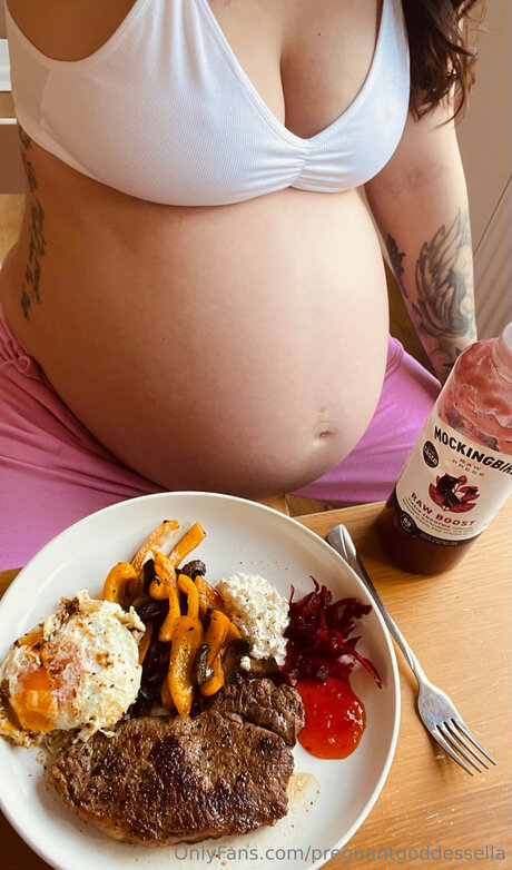Pregnantgoddessella porn only fans