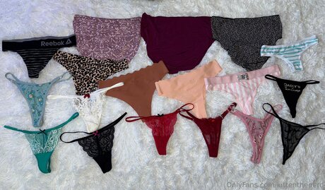 Kittenthenerd naked onlyfans leaked