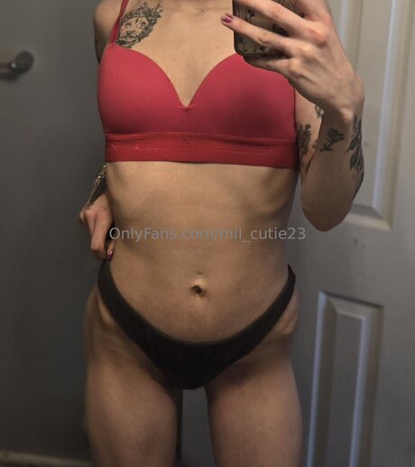Mil Cutie23 onlyfans naked