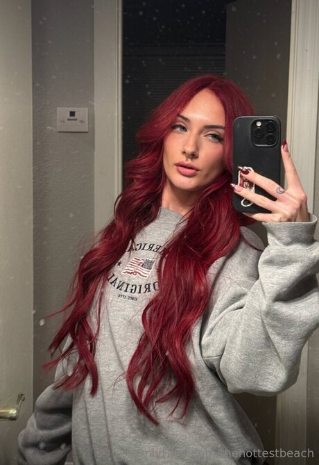 Thehottestbeach on onlyfans