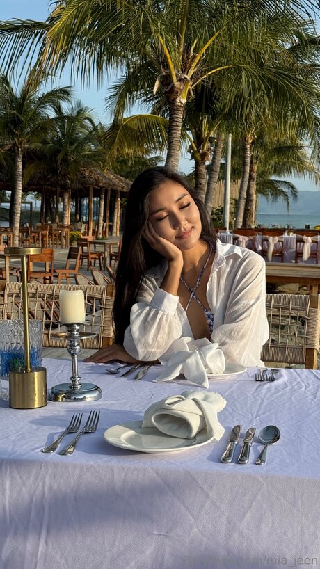 Mia Jeen onlyfans model images