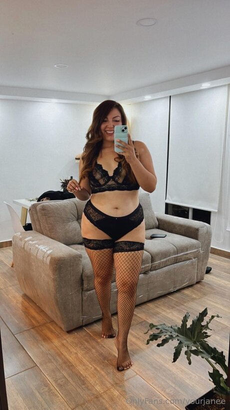 Yourjanee leaked onlyfans photos