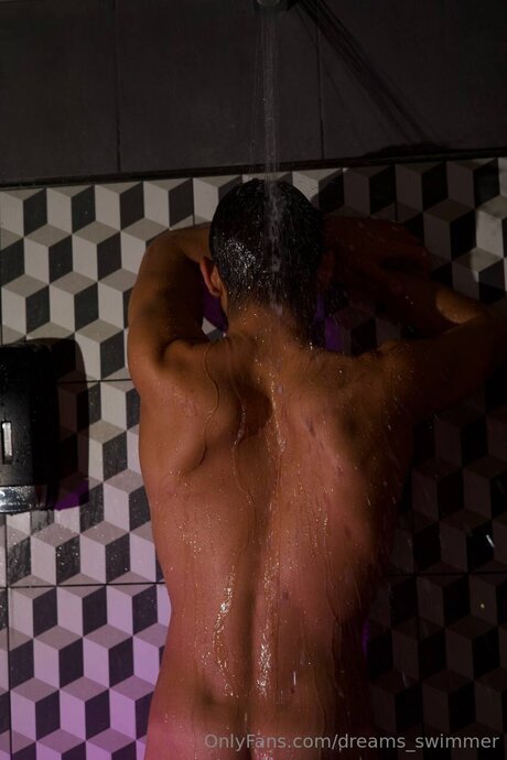 Dreams Swimmer only fans leaks