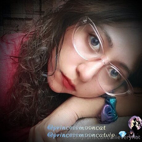 Allieveryhot onlyfans posts