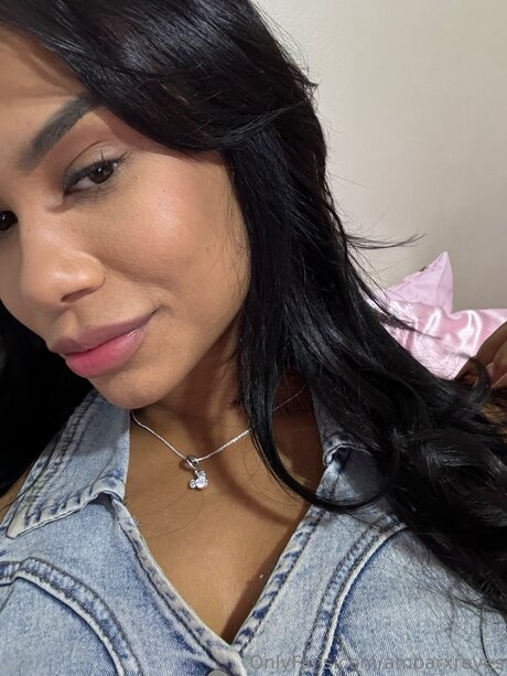 Ambarxreyes onlyfans model images