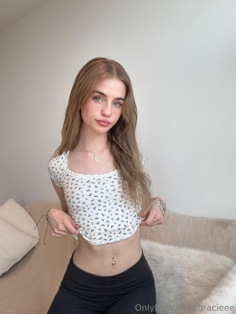 Gracieee onlyfans model photos
