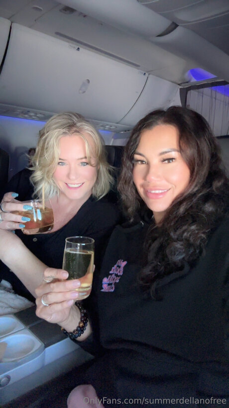Summerdellanofree onlyfans tits