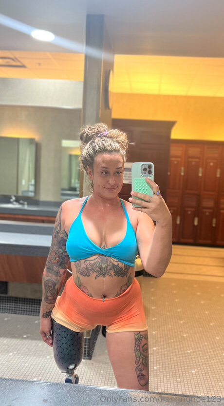 Flaminghoe123 onlyfans nude tits