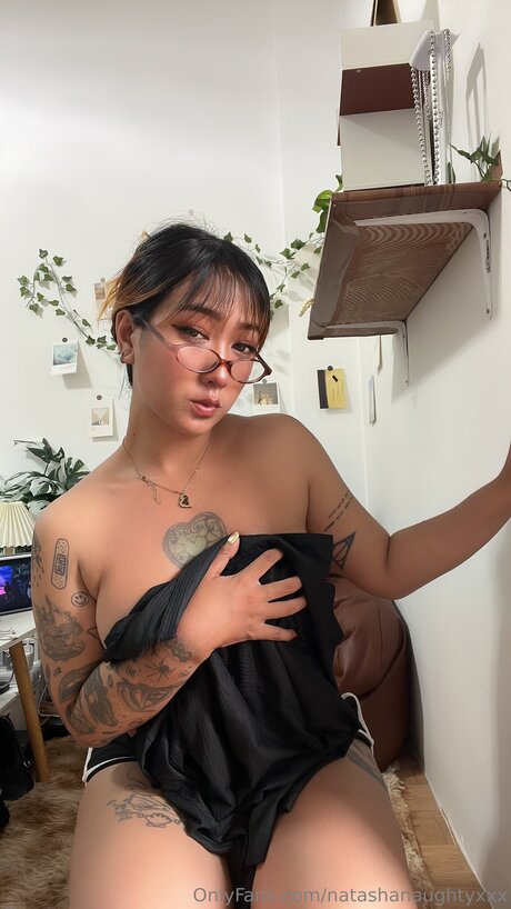 Natashanaughtyxxx onlyfans nudes