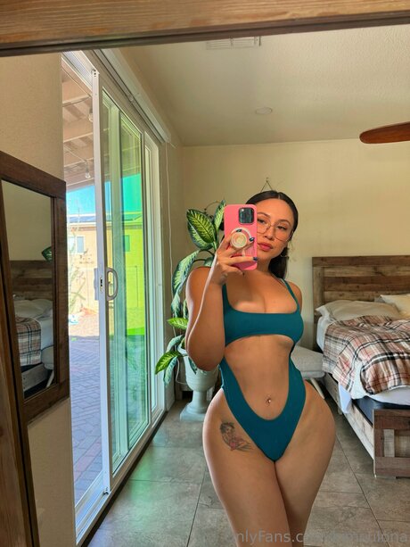 Thekimberlysanchez naked onlyfans pics