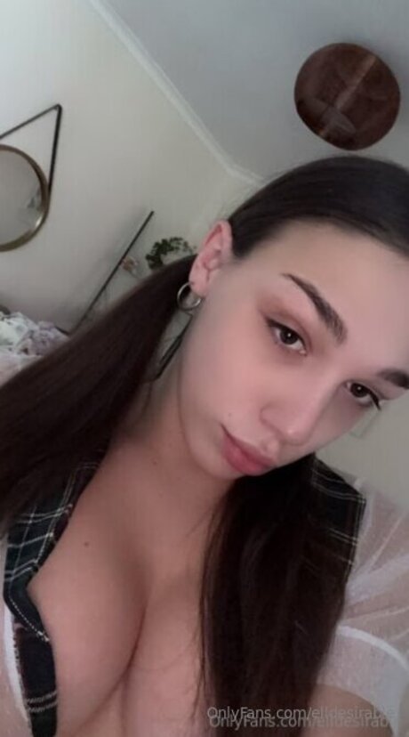 Elldesirable onlyfans free content