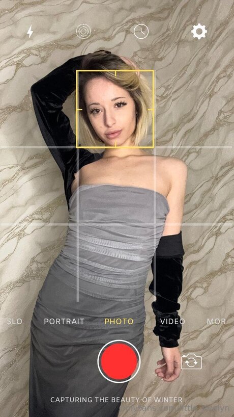 Little Evelyn nudes onlyfans leak