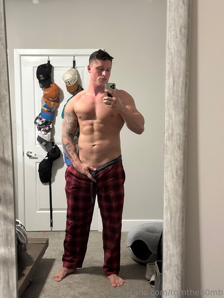 Tomtheb0mb leaked porn onlyfans