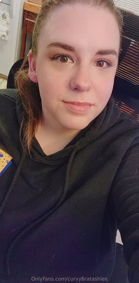 Curvybratashlee leaked nudes onlyfans