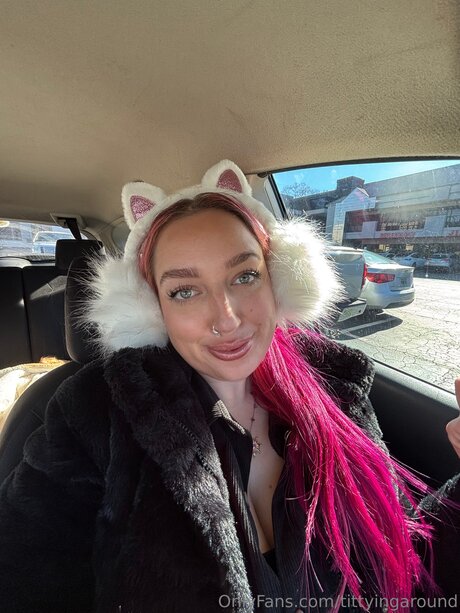 Tittyingaround en onlyfans