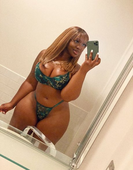 Chocolate Goddess onlyfans porn leak