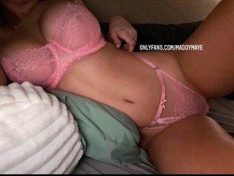 Maddy Maye onlyfans leaked tits