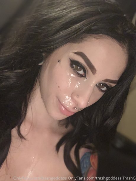 Jessica Sully onlyfans model