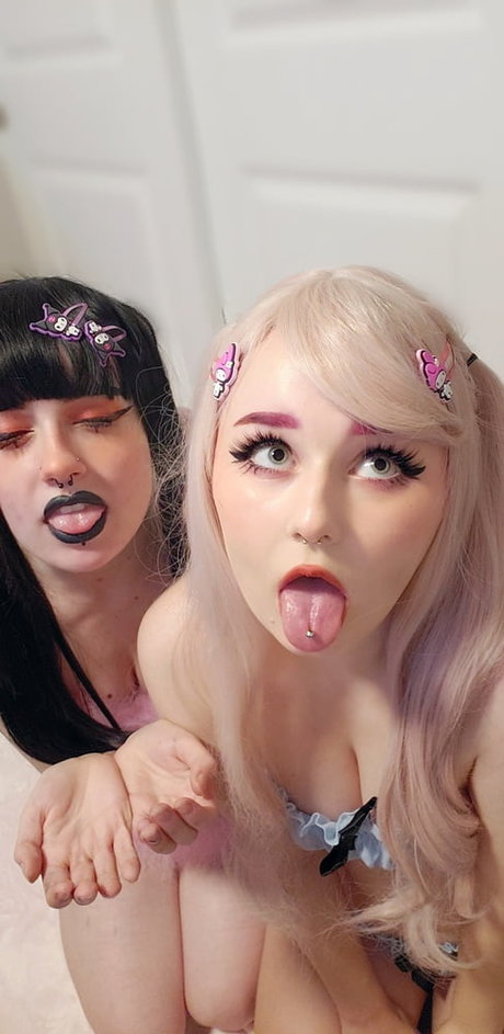 Peachie Sweetie onlyfans images