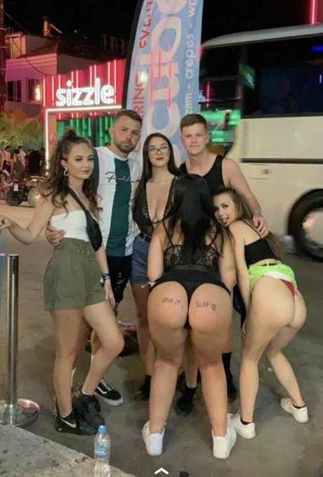 Chloe Kerton nude onlyfans