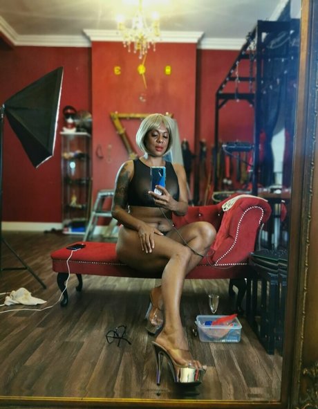 mistresssarahcc onlyfans leaks.