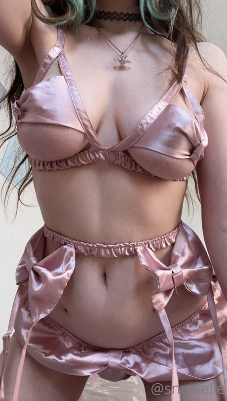 snowelle onlyfans leaked