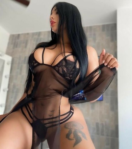 Carovelez Betancourth onlyfans naked leak